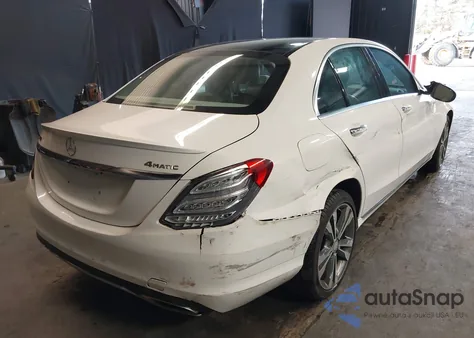 2016 Mercedes-Benz C 300 4Matic/Luxury 4Matic/Sport 4Matic from USA, damaged, VIN 55SWF4KB7GU113856